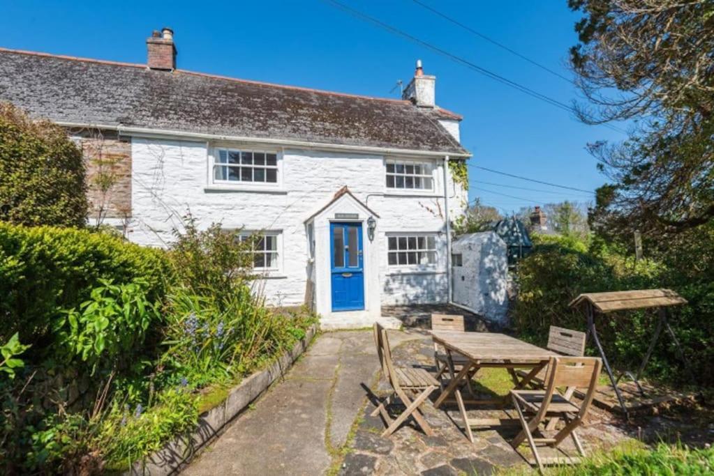Blue Cottage - 3 Bedroom Cottage In Feock エクステリア 写真